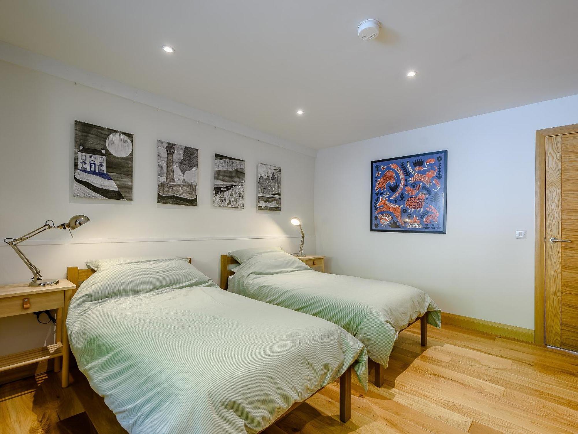 הוילה סטרונטיאן Jack Strawbale House - Uk7521 מראה חיצוני תמונה